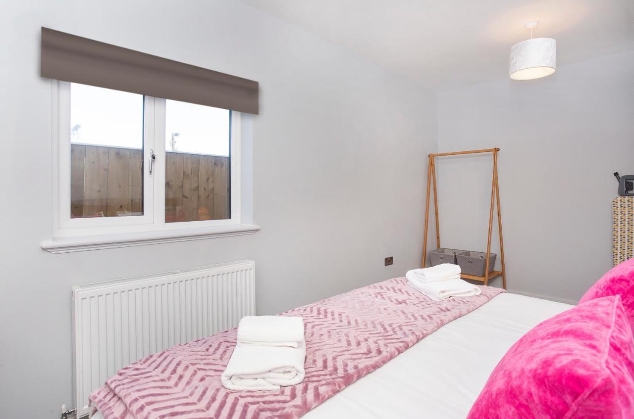 The Luxury Potting Shed With Free Parking! Appartamento York Esterno foto