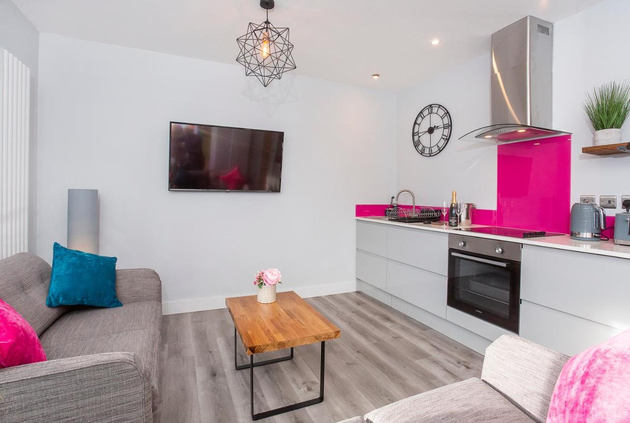 The Luxury Potting Shed With Free Parking! Appartamento York Esterno foto